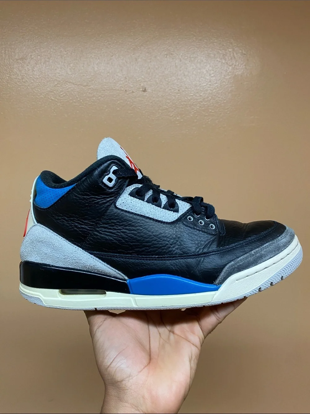 Air Jordan 3 Retro OG “Rare Air” Size 10 IB8967-004